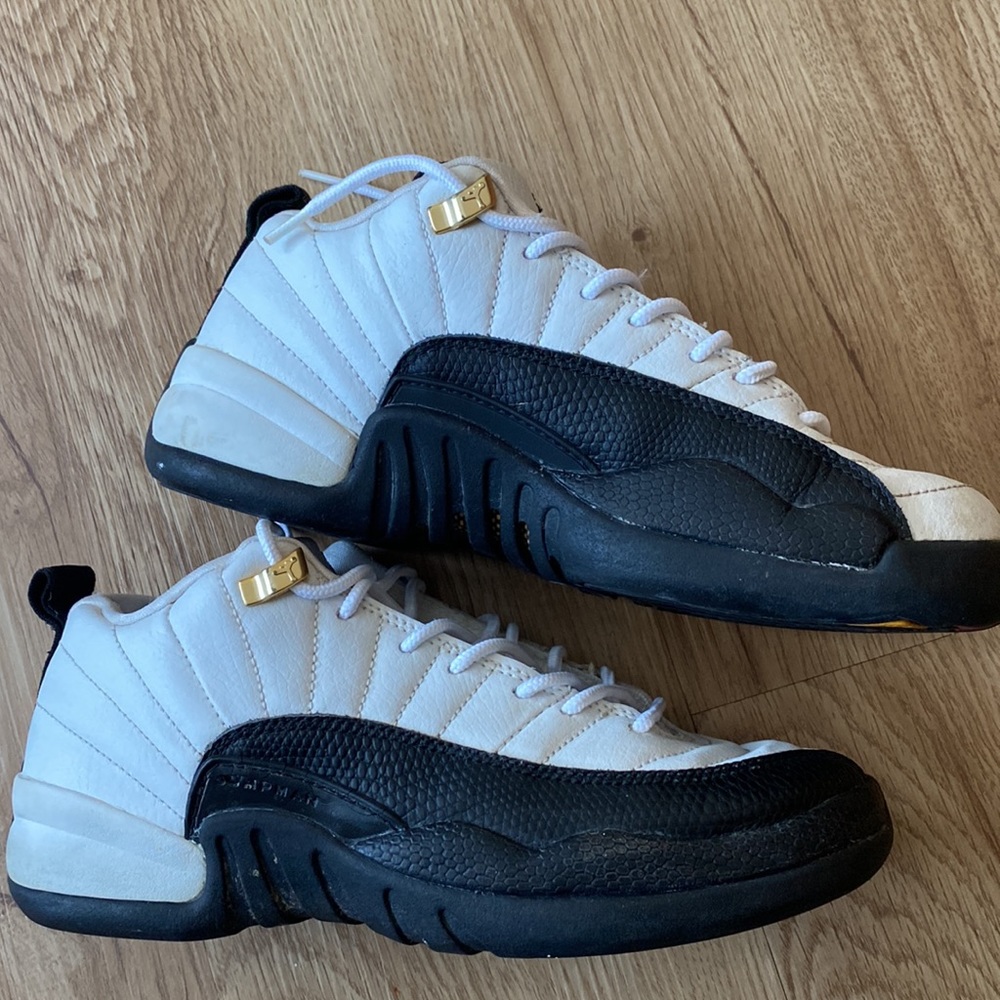 Vintage Air Jordan 12 Retro Low GS White Black Taxi Yellow 2004 size 6 - Picture 10 of 16